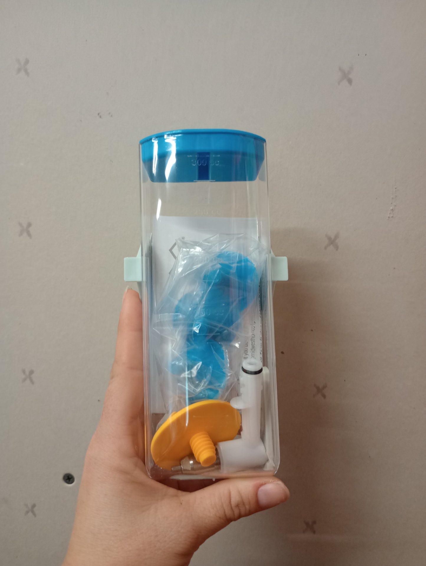 WATTER BOTTLE 10.14 OZ
